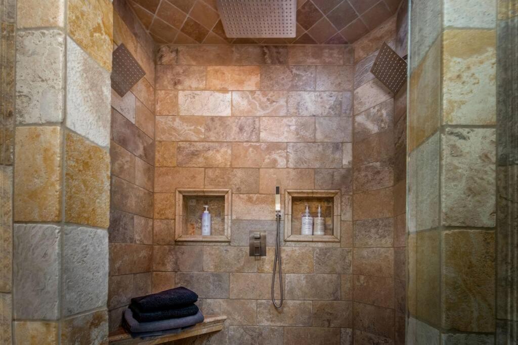 Holiday home Lakeside Retreat: Pine Mountain Luxury Near Yosemite Groveland